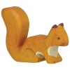 Holztiger Eichhörnchen  stehend  orange